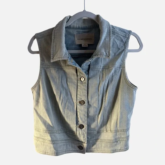 Denim Vest S to M deer 🦌 skull rose 🌹 appliqué embroidered light wash blue - Picture 2 of 14